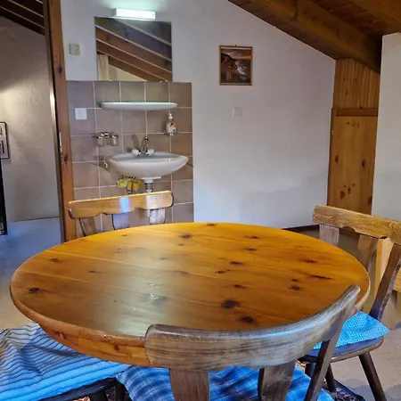 Apartament Etzel *