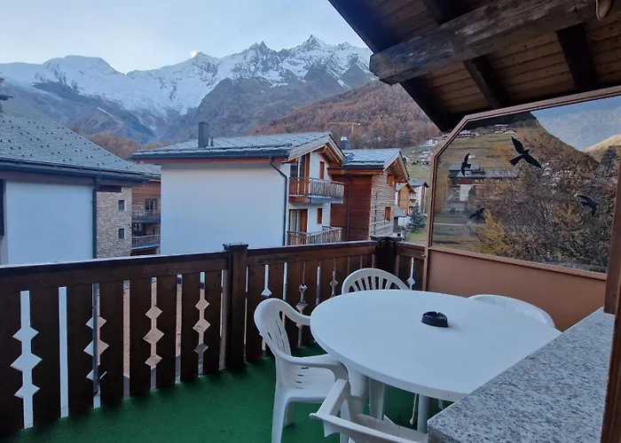 Etzel Apartment